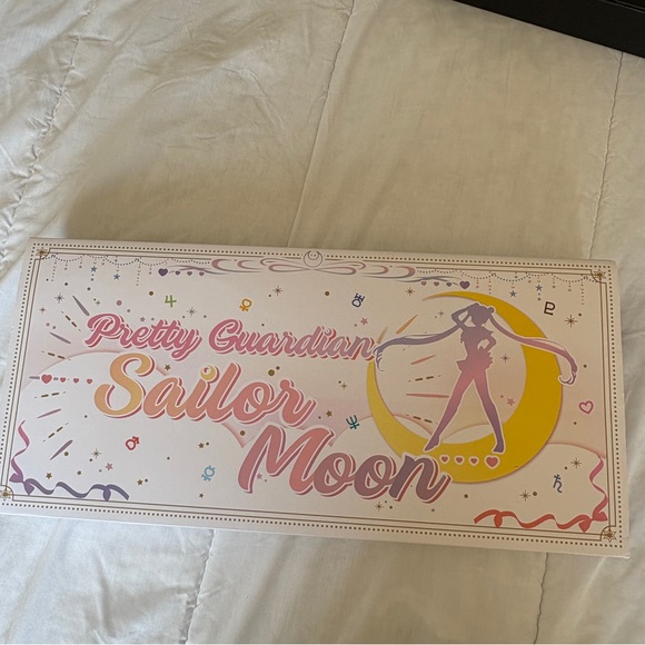 Sailor Moon Mechanical Keyboard - Akko Crystal - Picture 3 of 8